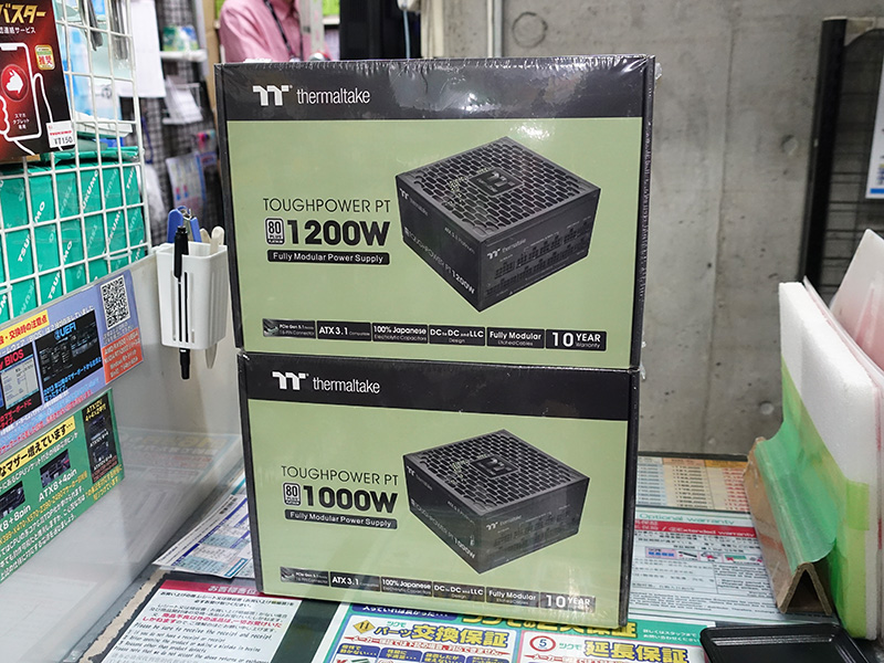 watch_akiba's tweet image. 更新：Thermaltakeの80PLUS PLATINUM電源「TOUGHPOWER PT」が登場、1,000Wと1,200Wの2種類 akiba-pc.watch.impress.co.jp/docs/news/news… #自作PC #Thermaltake