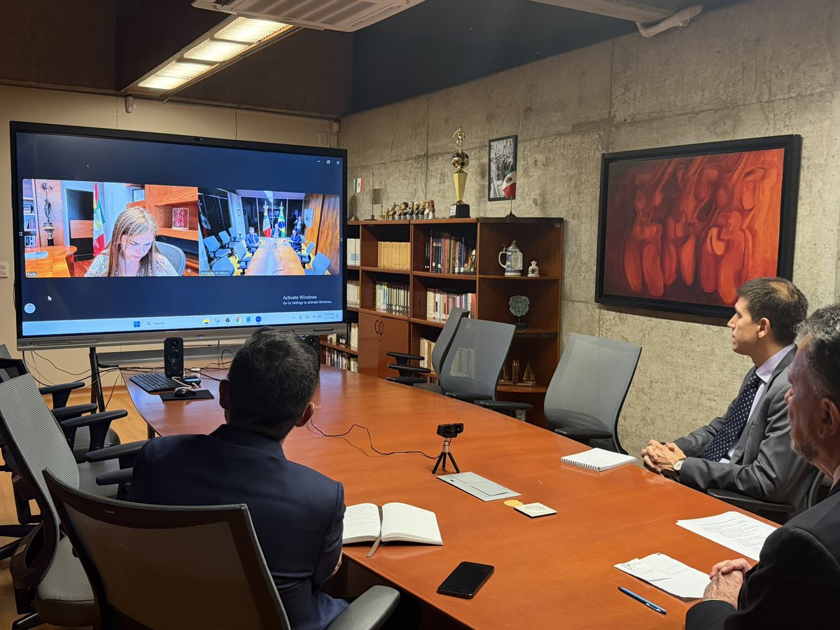 Carlos García de Alba tweet media