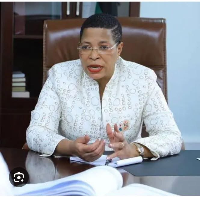 Mwami lu tweet media