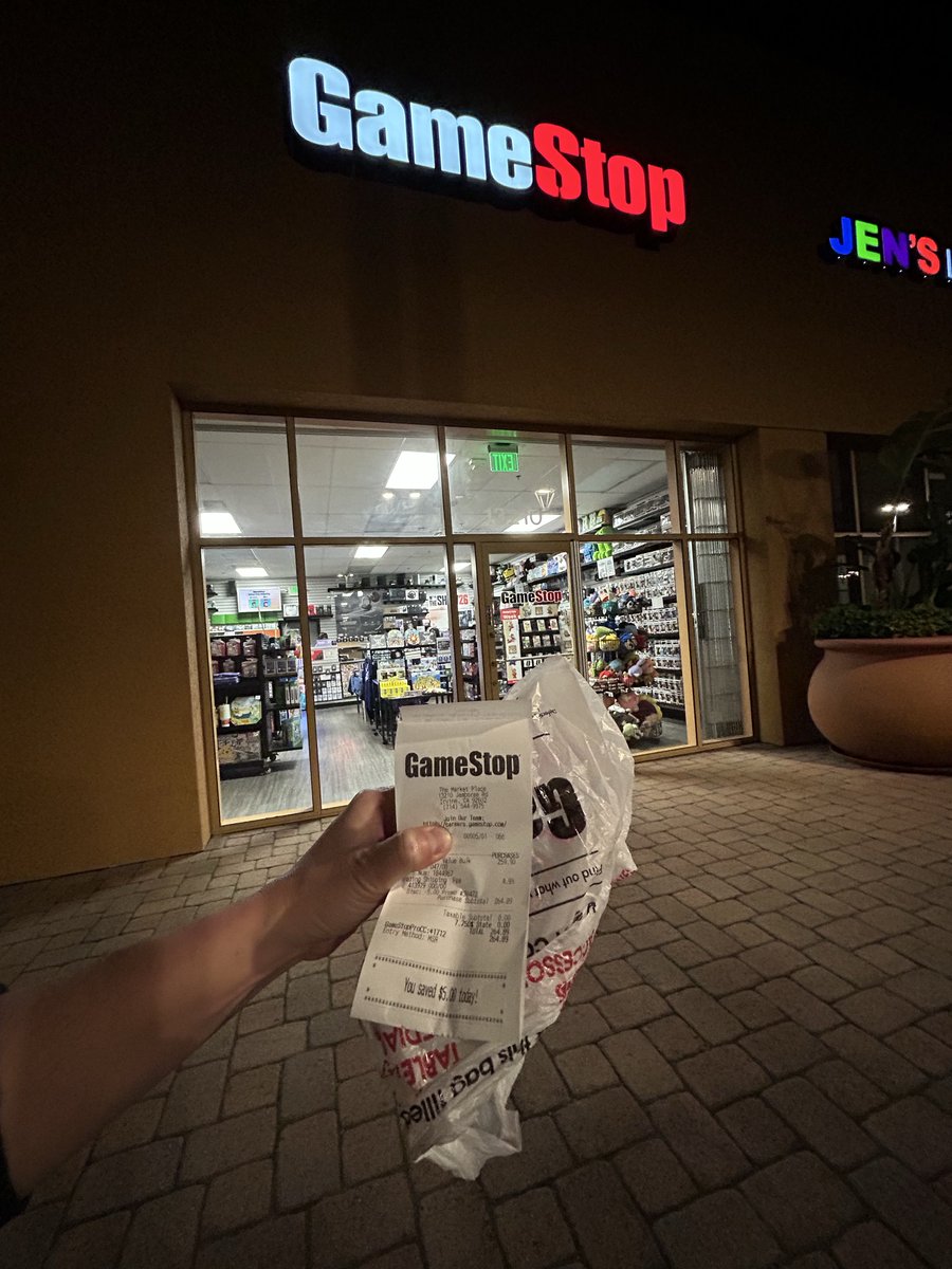 🏴‍☠️ tweet media