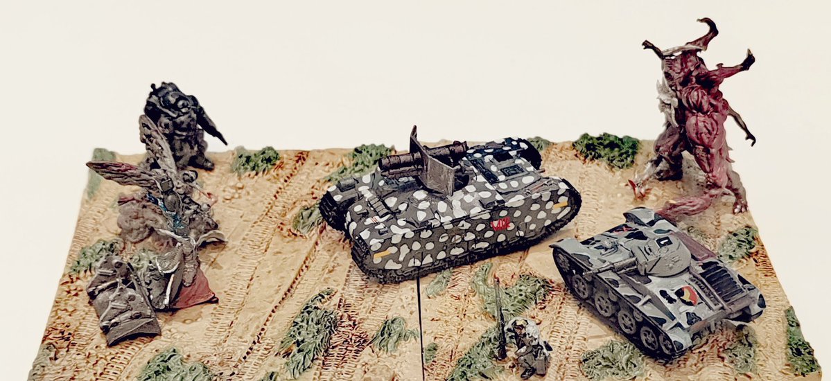 modelmaker285 tweet media