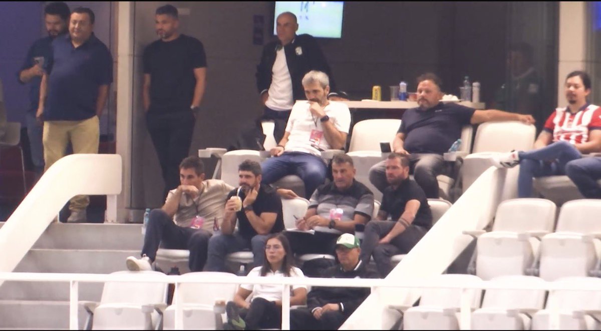 Paco Vela tweet media