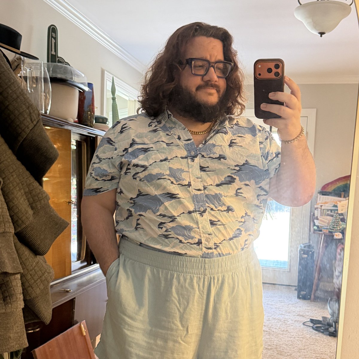 breadnblessing's tweet image. Lately 

#nonbinary #bear