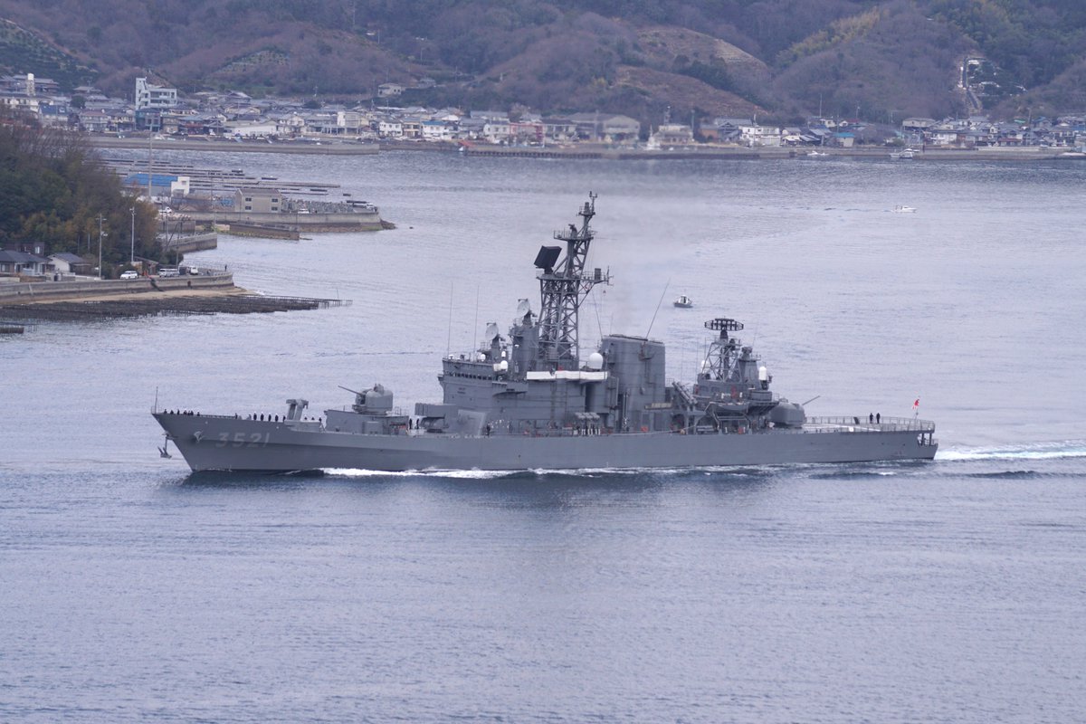 okamelusian's tweet photo. 練習艦隊　令和8年近海練習航海

練習艦　かしま　(JS Kashima, TV-3508)
練習艦　しまかぜ　(JS Shimakaze, TV-3521)
訓練支援艦　てんりゅう　(JS Tenryu, ATS-4203)
護衛艦　あさひ　(JS Asahi, DD-119) https://t.co/fwj7iGlhwJ