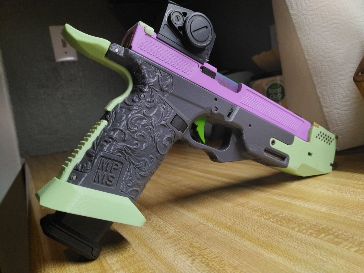 MostlyPeacefulMachineShop tweet media