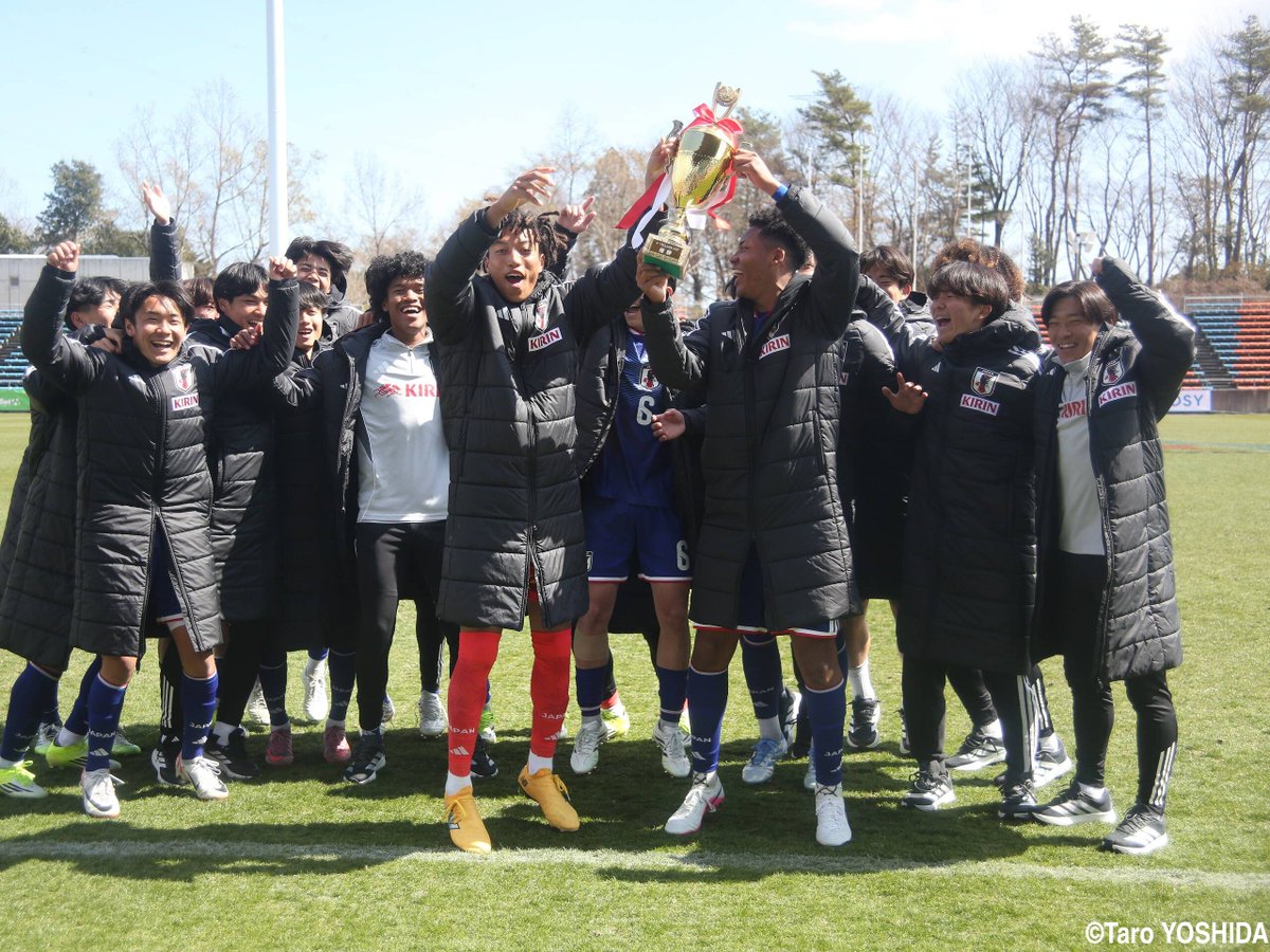 gekisaka's tweet photo. [J-VILLAGE CUP U-18]GKエジケ唯吹ヴィンセントジュニア(鳥栖U-18)が無失点でU-18日本代表の優勝に貢献。「もっと成長をスピードアップ」させてトップ昇格、U-20W杯へ

https://t.co/qiXINUaemF

#サッカー日本代表 #daihyo #ゲキサカ https://t.co/lLWgTBk0lo