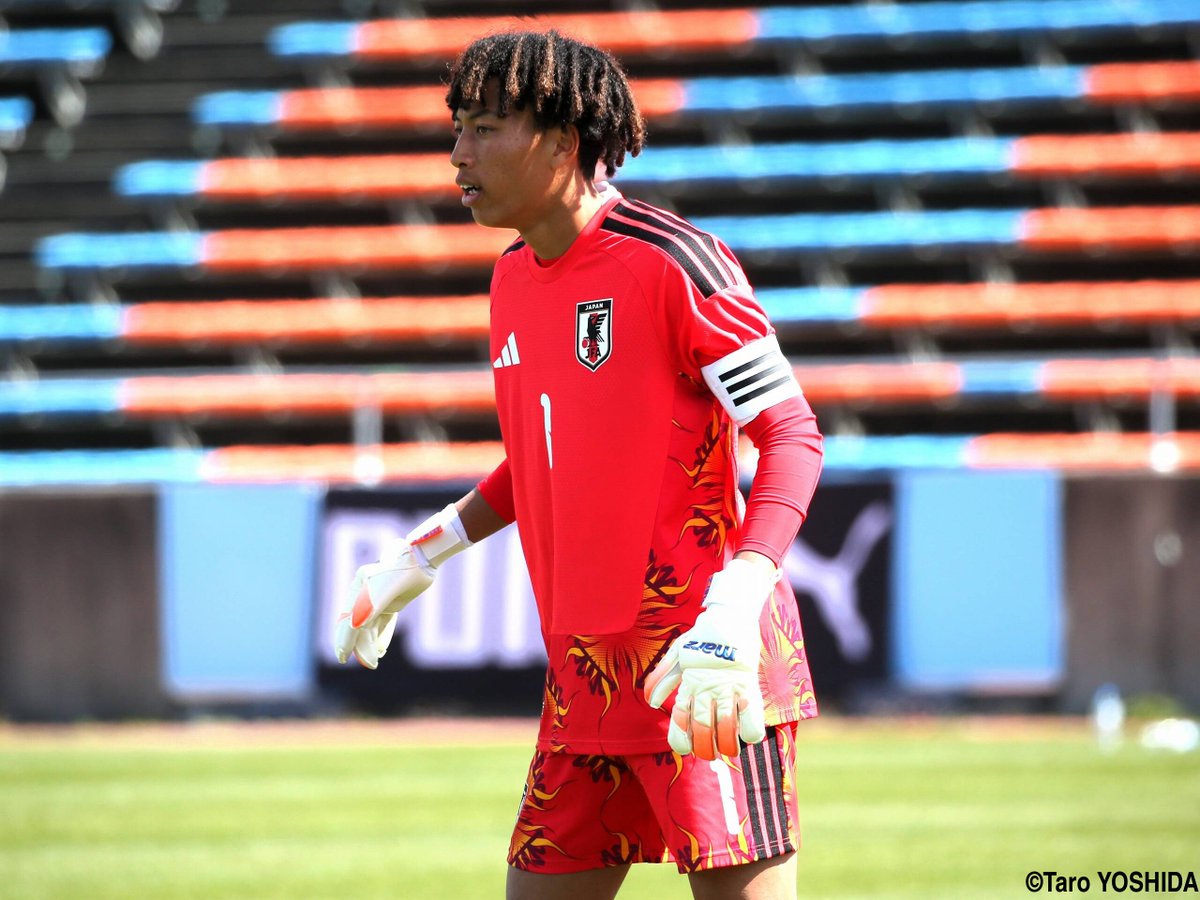 gekisaka's tweet photo. [J-VILLAGE CUP U-18]GKエジケ唯吹ヴィンセントジュニア(鳥栖U-18)が無失点でU-18日本代表の優勝に貢献。「もっと成長をスピードアップ」させてトップ昇格、U-20W杯へ

https://t.co/qiXINUaemF

#サッカー日本代表 #daihyo #ゲキサカ https://t.co/lLWgTBk0lo