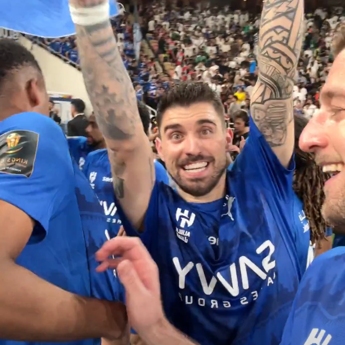 جواهر tweet media