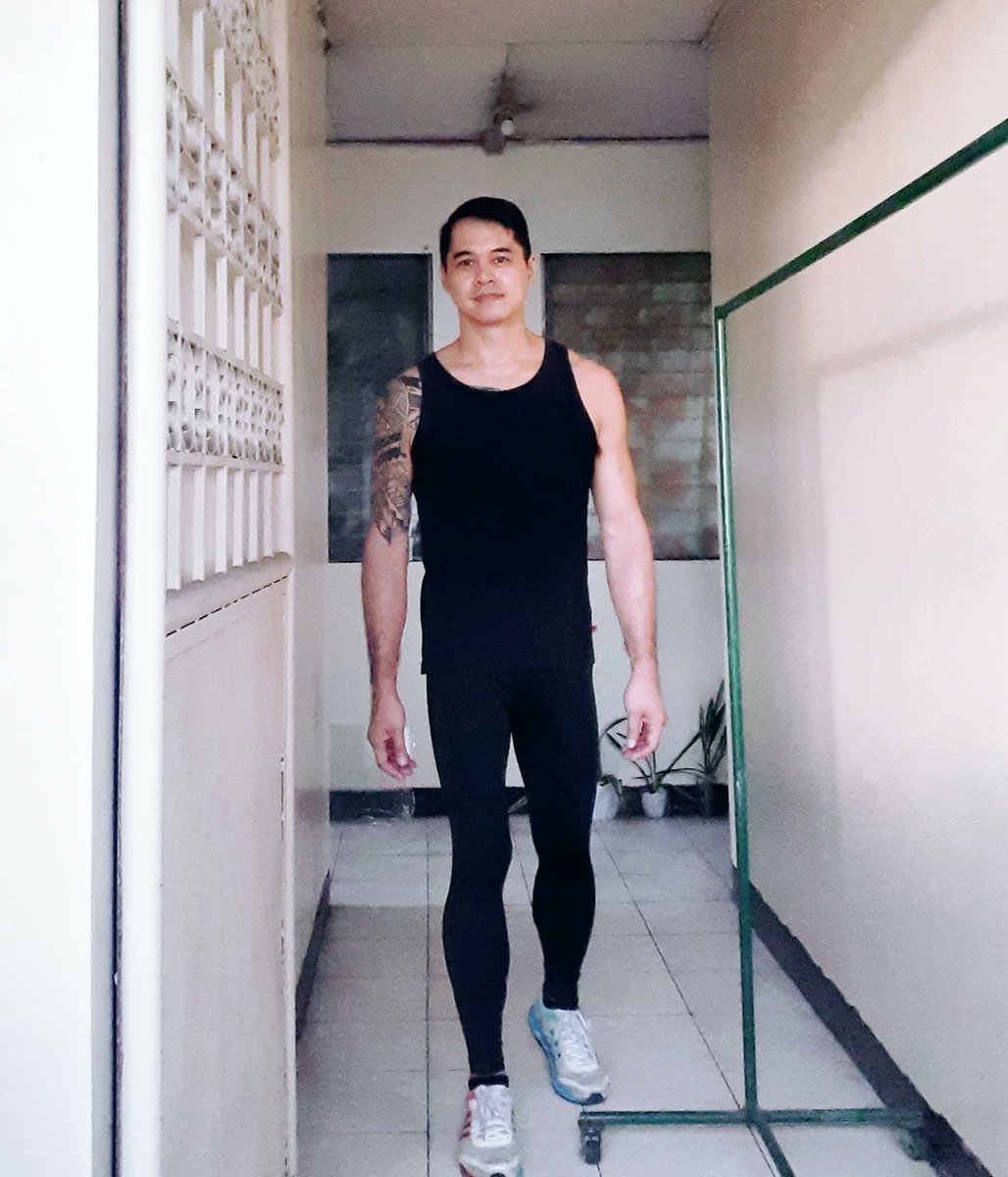 DizonAlain's tweet photo. "When you carry around negative baggage, you're not hurting the other person. You are contaminating your own life. Drop it, forgive, let it go."
#AfterJogSelfie #ThoughtThursday #FitPoz https://t.co/Z68A72Ofzt