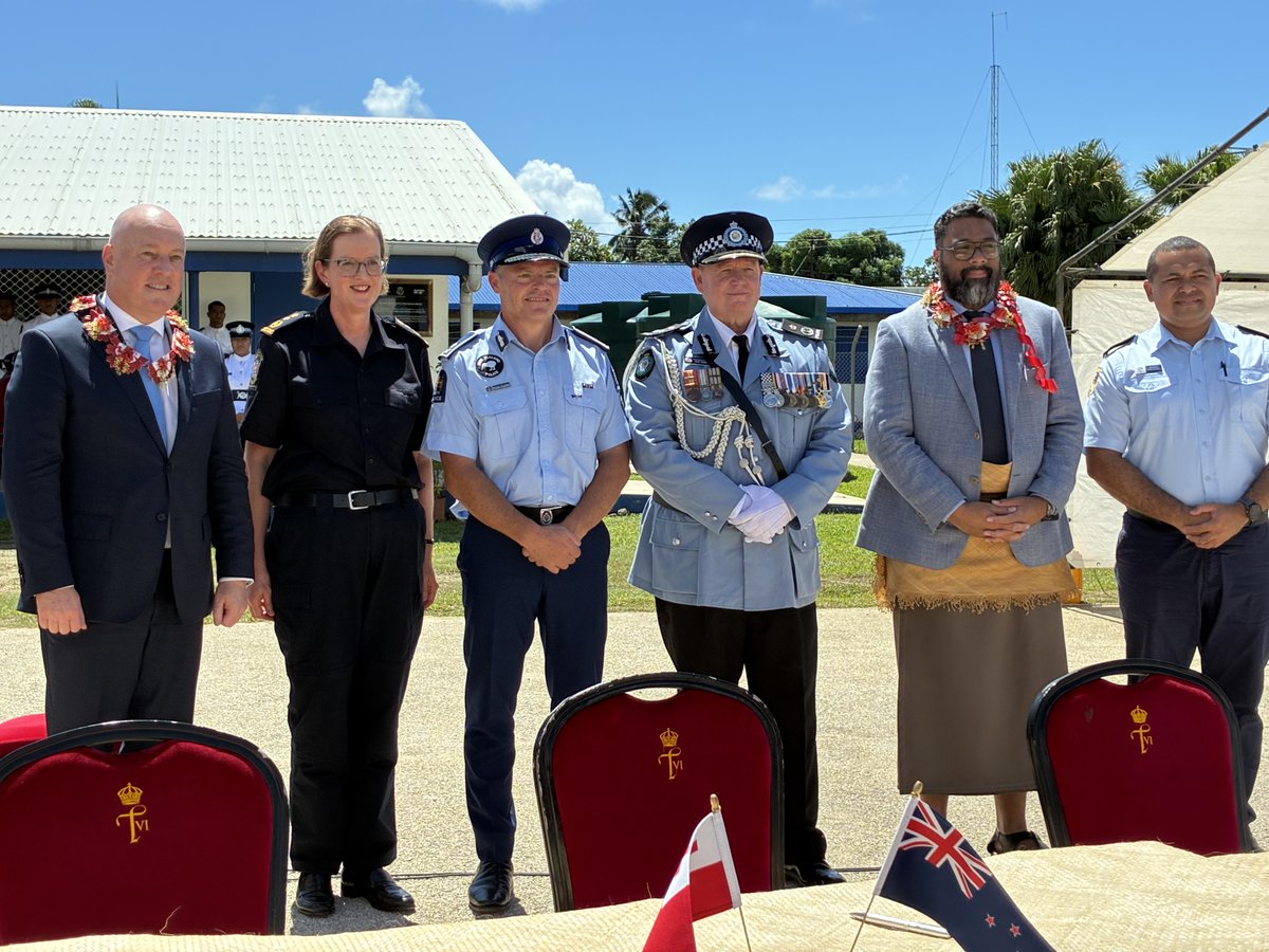 New Zealand Customs Service tweet media