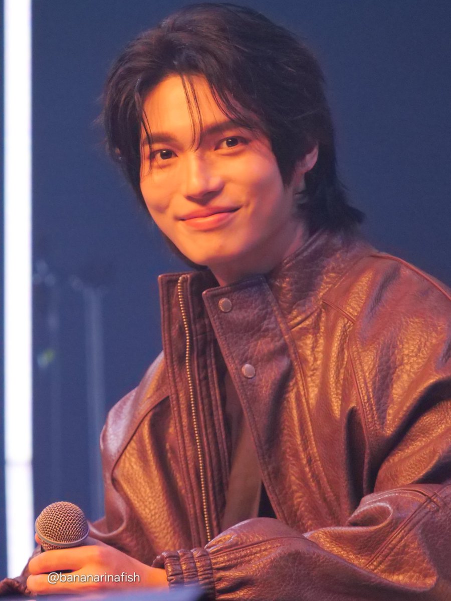 初めてこんな近くでお会いできました～
結構ファンとの交流を楽しんでくれてたね🥰
かわいかったです

WIN 1ST FM IN OSAKA
#JustYouandWin1stsoloFMinOsaka
#winmetawin