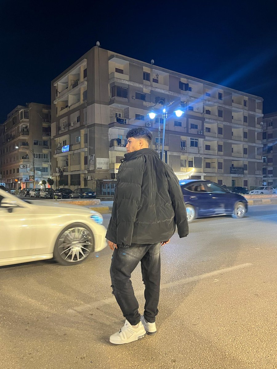 AhmedSp77's tweet photo. الحمد لله اتممت عام جديد
21✨🖤 https://t.co/KCbuzGKMqe