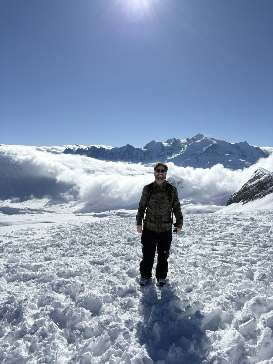 bob__corey's tweet photo. Mont blanc. https://t.co/piz8Og1oW6