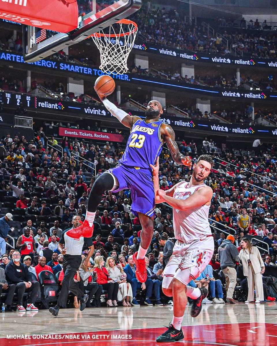 LakersLockedIn tweet media