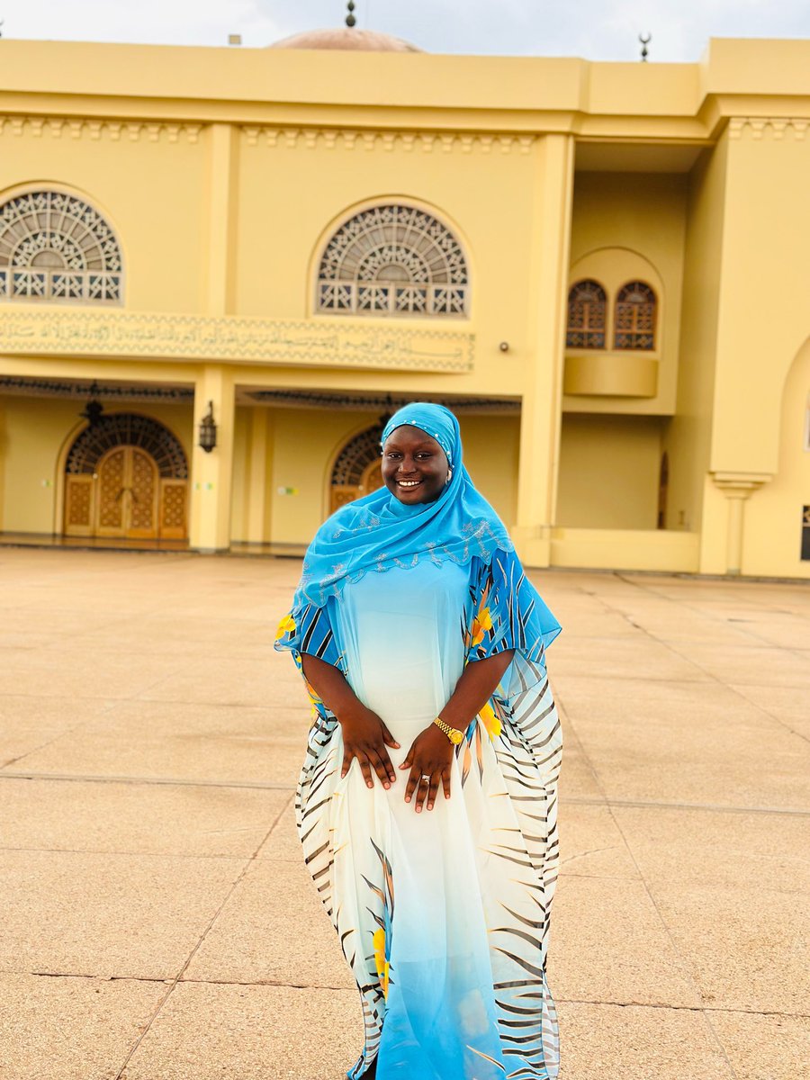 Sundisi Laxmi Hakim tweet media