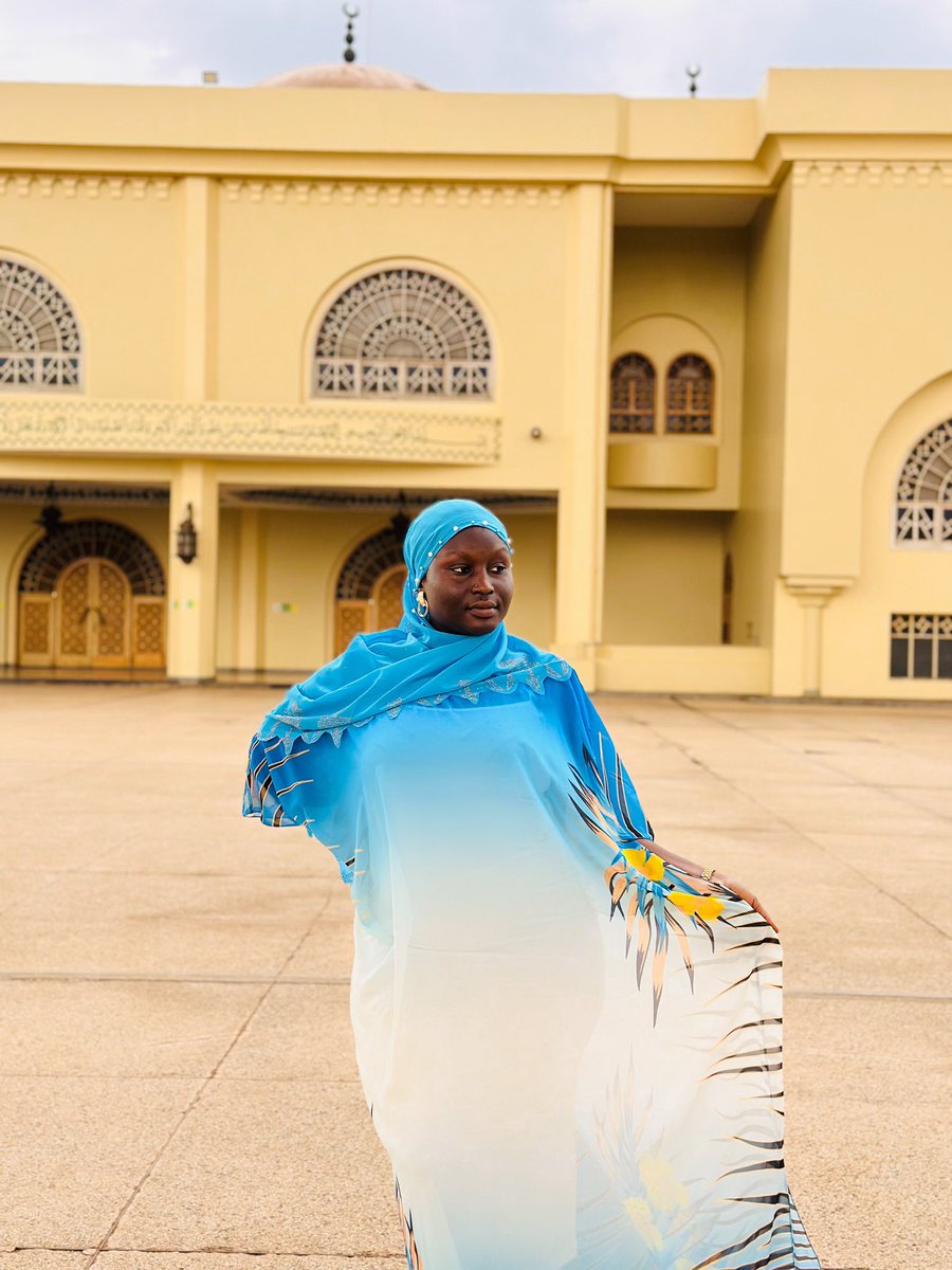 Sundisi Laxmi Hakim tweet media