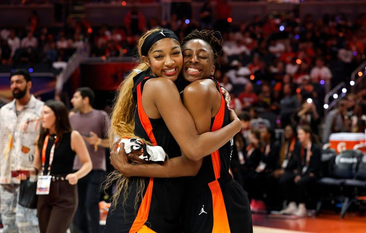 adelaide snow tweet media