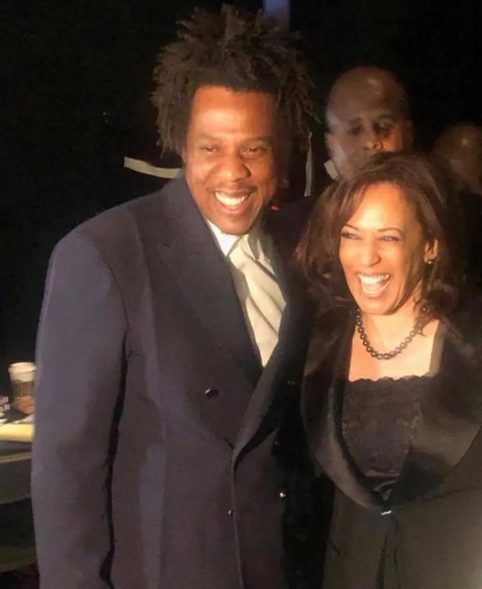 𝘽𝘼𝙍𝘽 𝙒𝙍𝙄𝙏𝙀𝙍 🖊️ tweet media