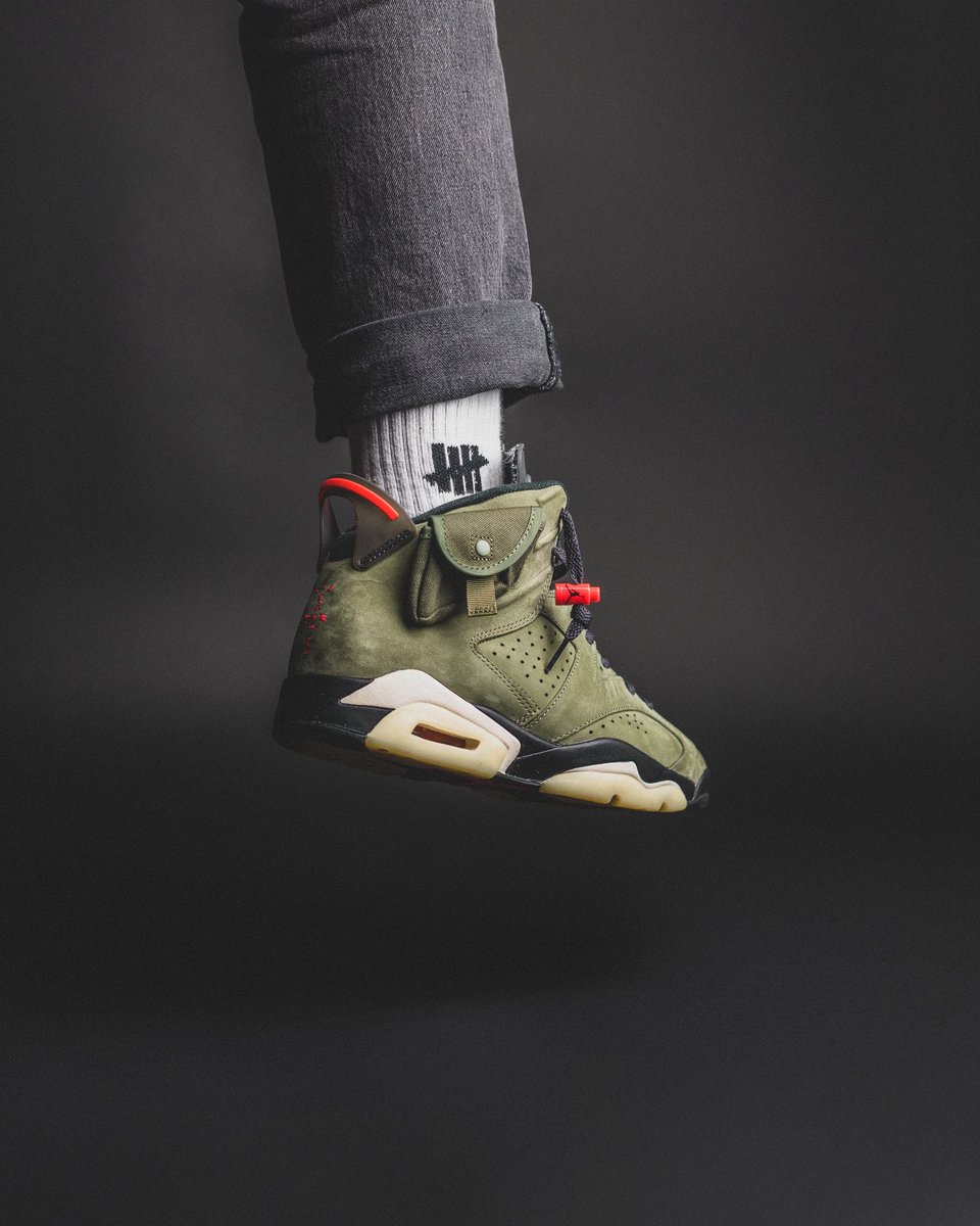 ad__sneaks 📸 tweet media