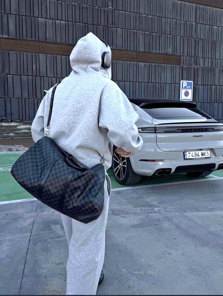 T R E C C ○ tweet media