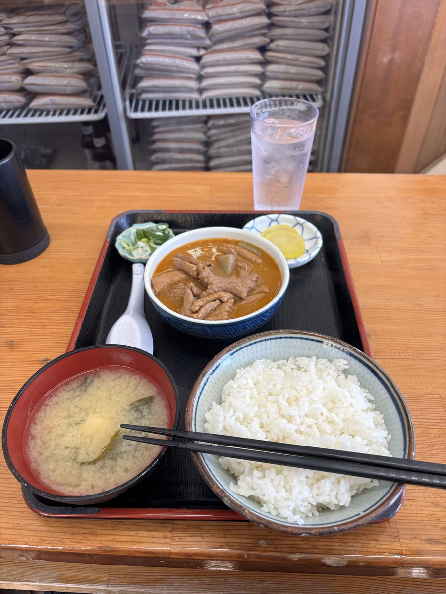 iwashiy_'s tweet photo. ここのモツ煮が日本一美味いと思う https://t.co/7LeyusUJBW
