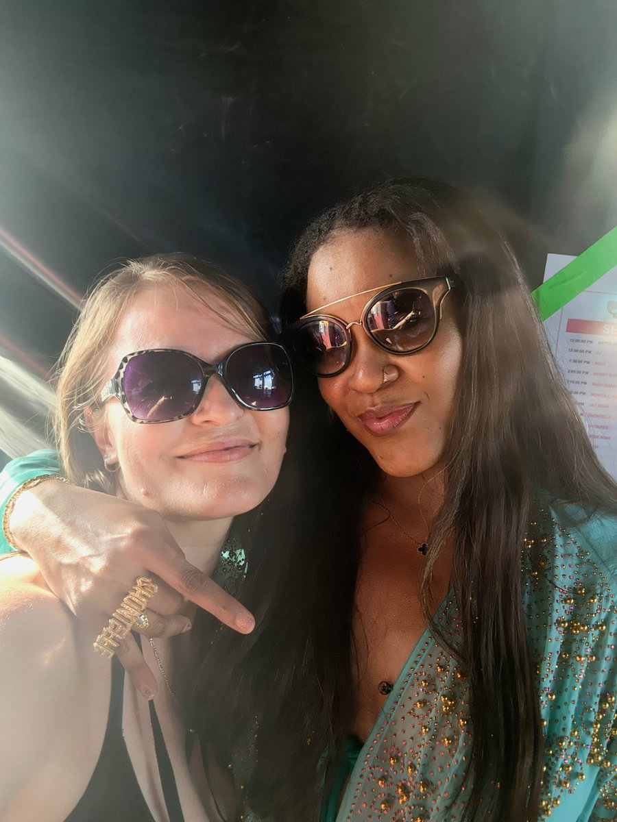 BexThreads tweet media