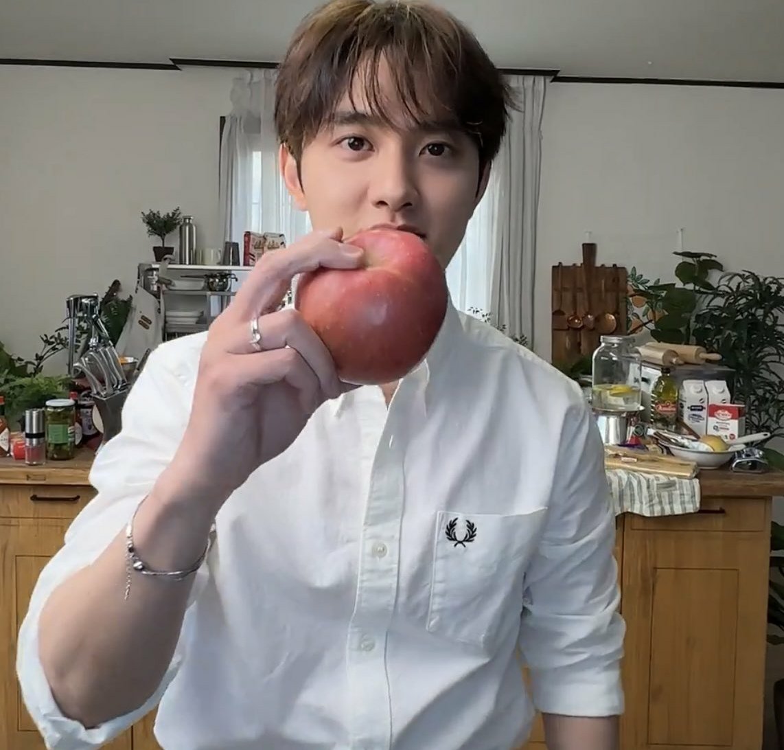 ํ๊ท tweet media