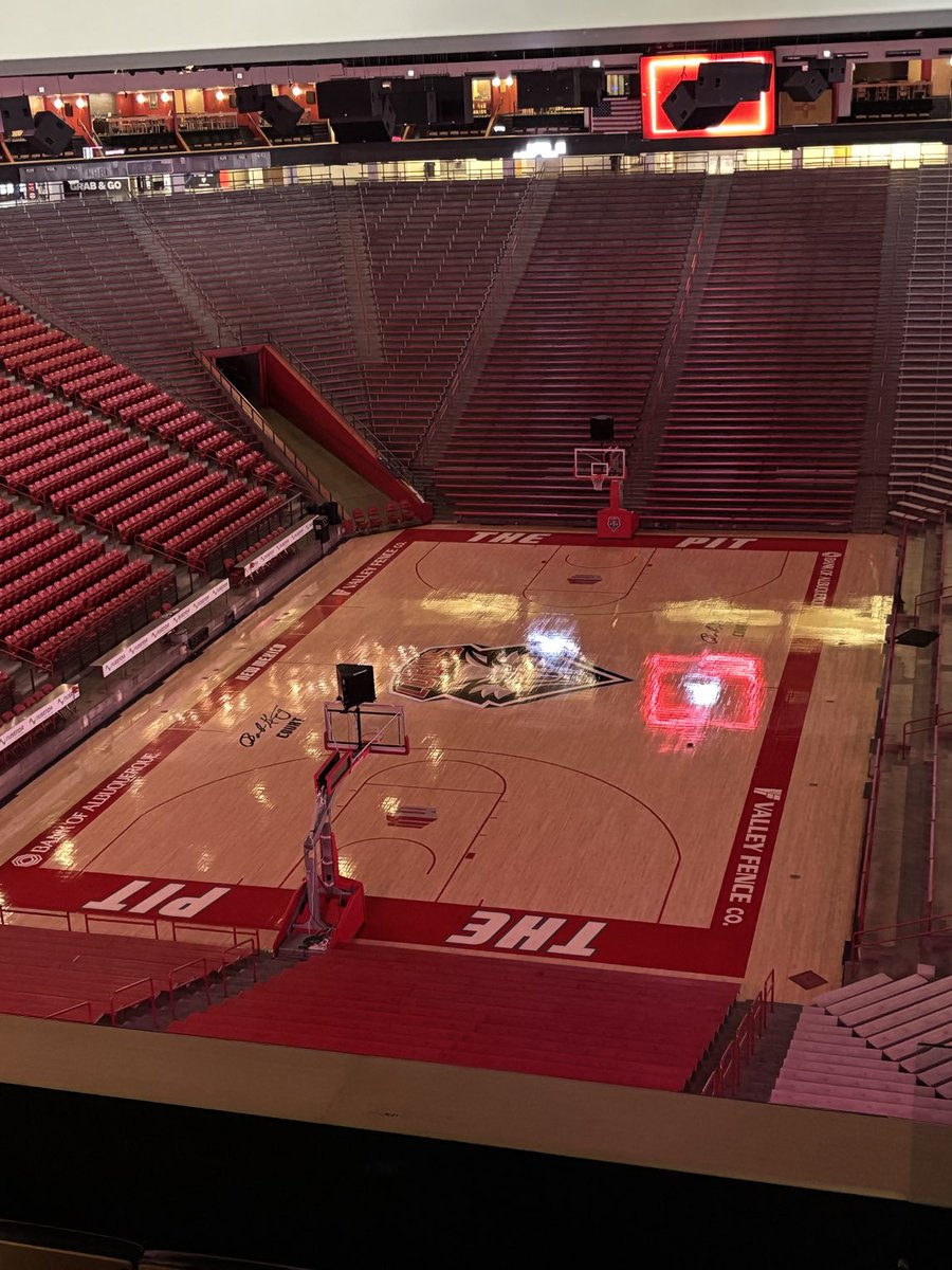 Mike Roberts tweet media