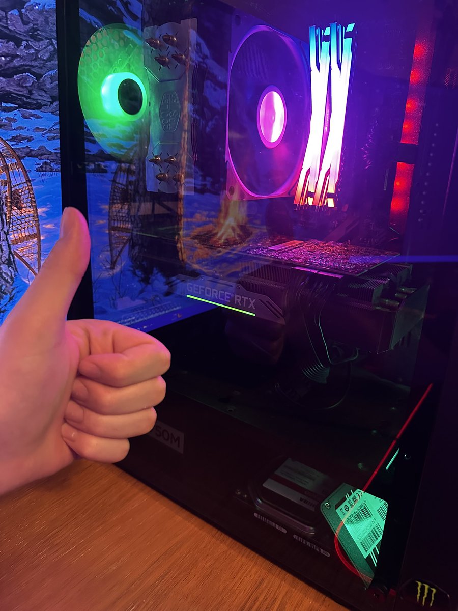 What an evening, I cleaned all the dust out of my pc as it gets so dusty quickly. When I powerd it back up two of my ram sticks stopped working thankfully I managed to fix it as they could have been fucked. My bios also reset which was annoying so I had to reconfigure all of it😅