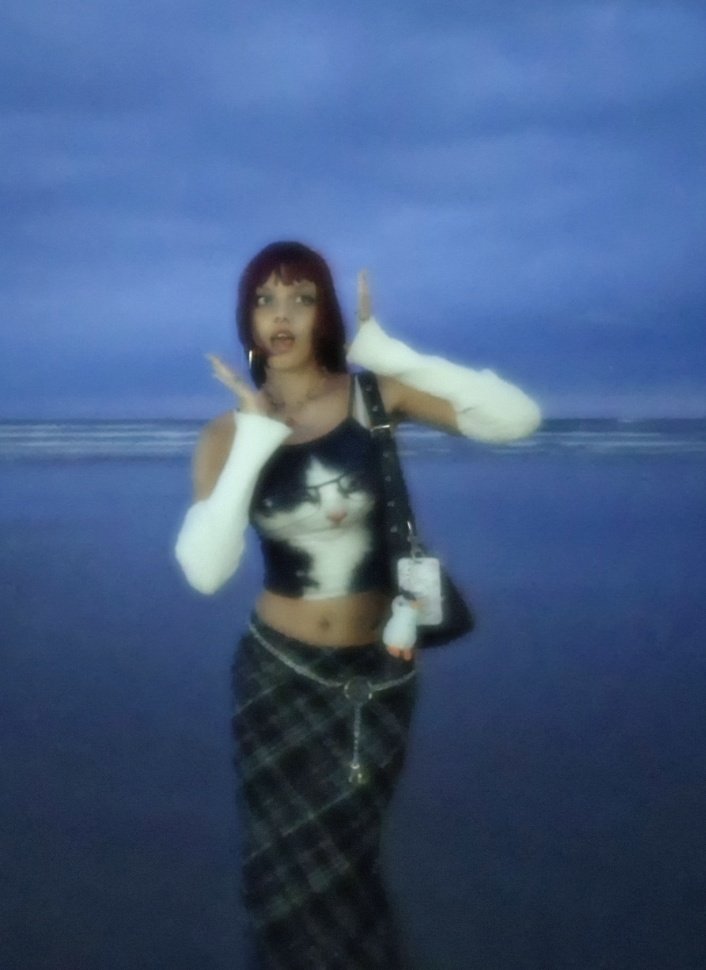 _lxyuki's tweet photo. salto alto na praia https://t.co/1zIyhSmNTU
