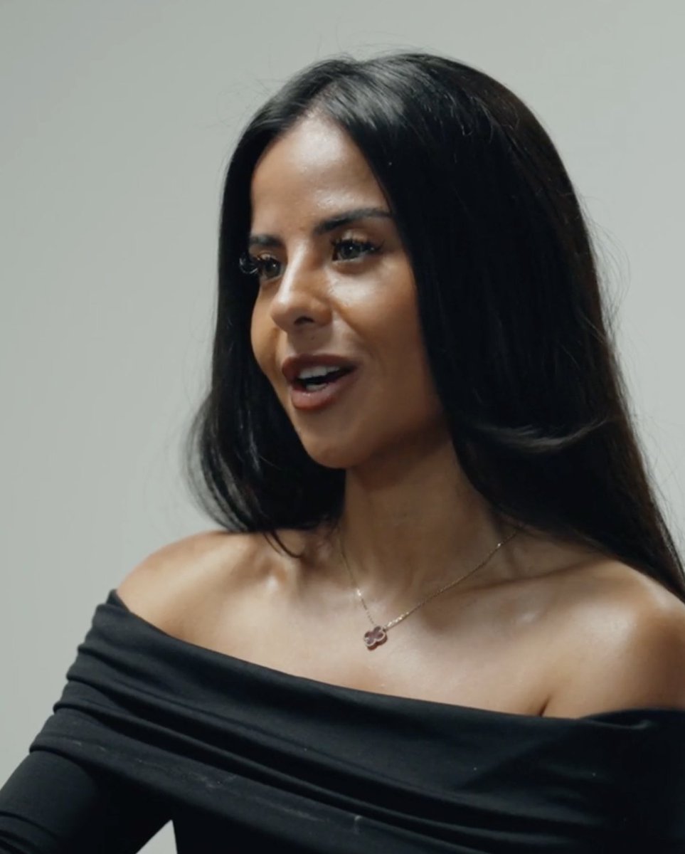 Lara Acosta tweet media