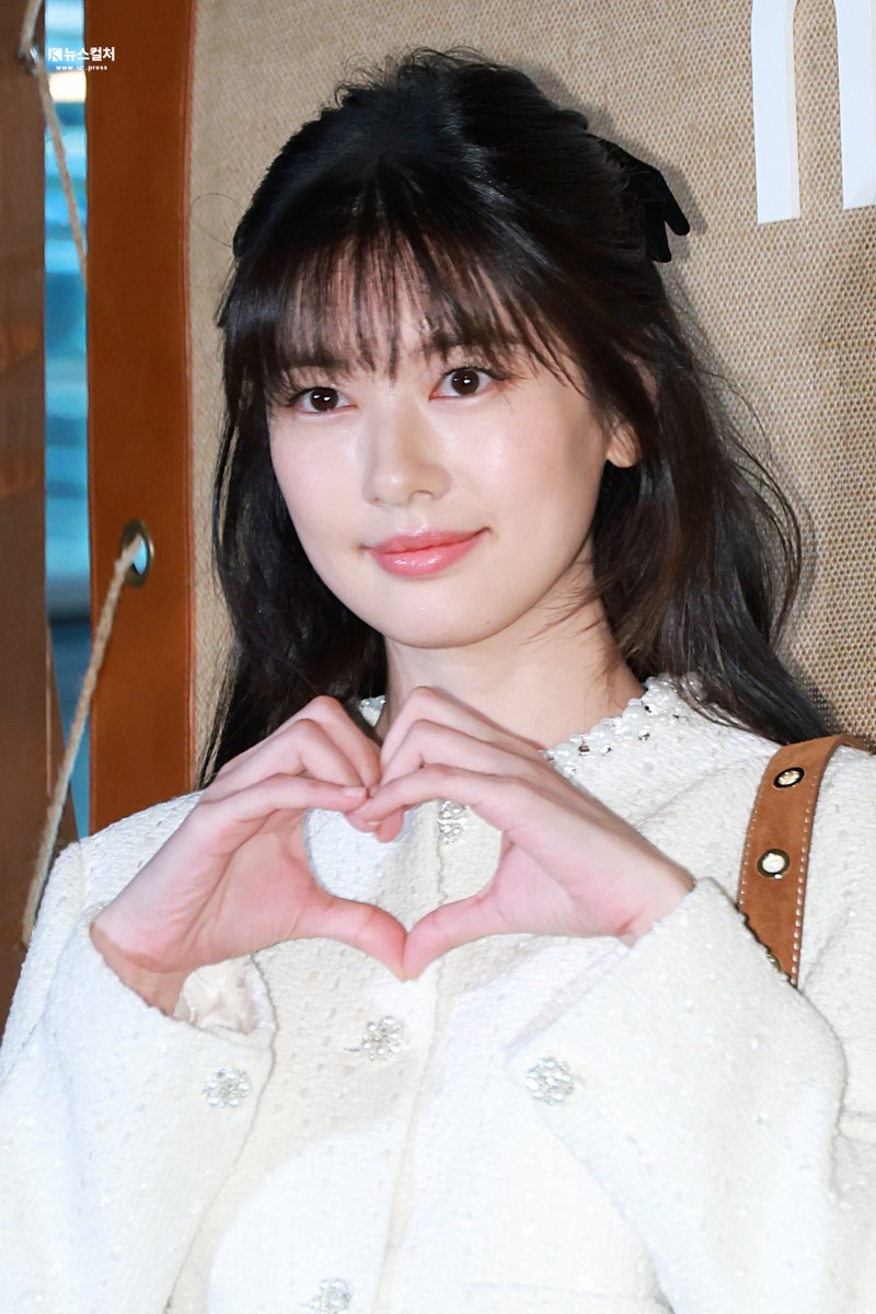 뉴스컬처(연예) tweet media