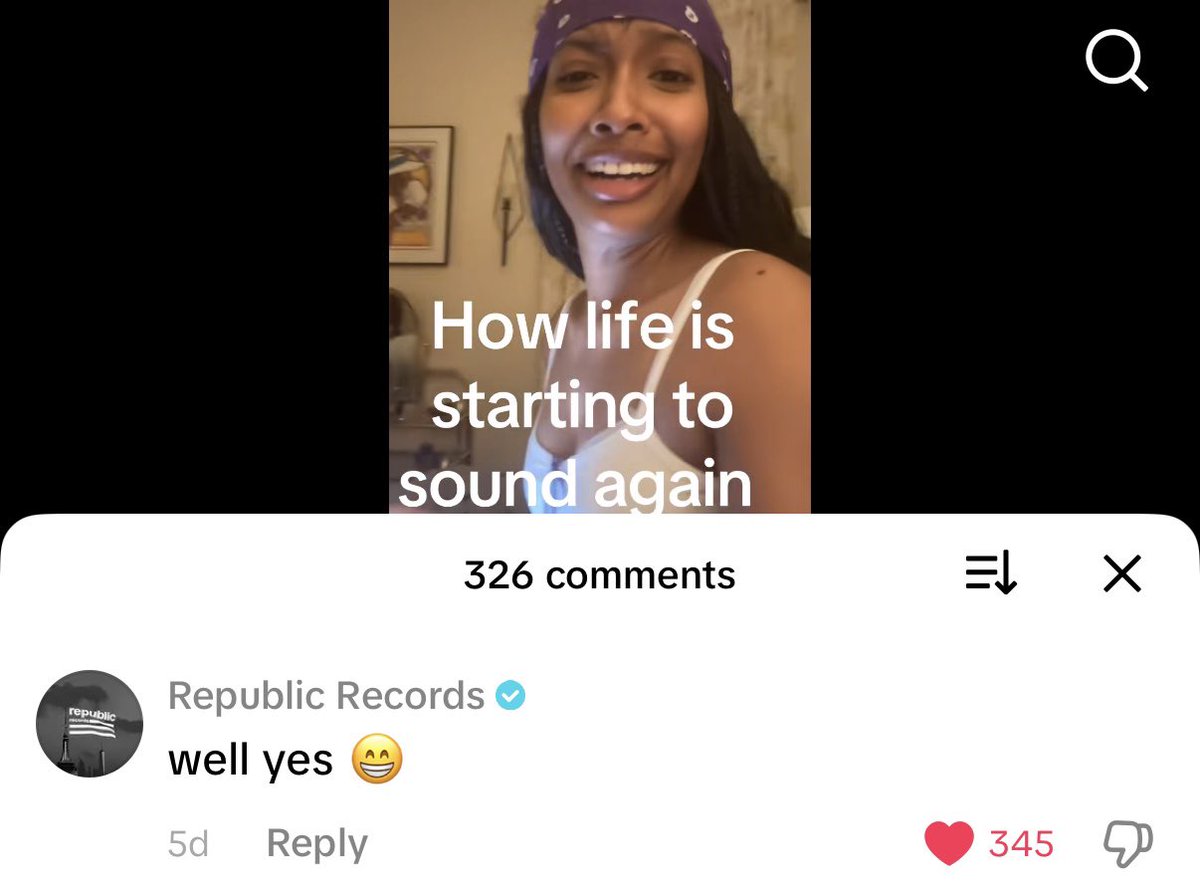 republic records replying to tiktok videos with an ariana grande sound... that new album really is coming 😭
