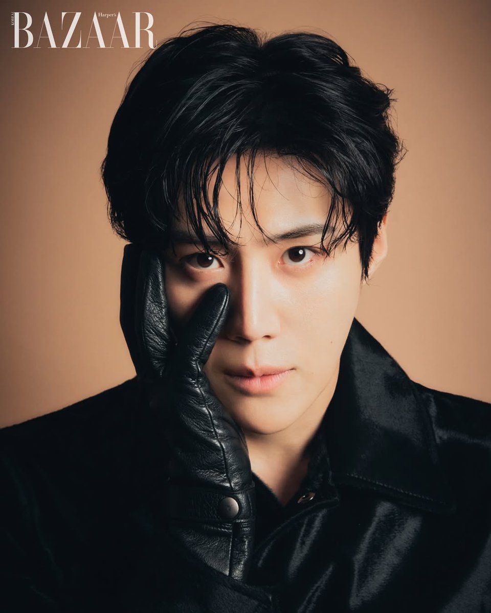 seon__holic's tweet image. Fantagio Official instagram post 🩵

[#PIC] #김선호 #바자

A hidden charisma within soft sweetness *･｡ﾟ
Meet the intense presence of actor Kim Seon-ho, who graces the cover of Bazaar’s April issue //💗

#KIMSEONHO #Atkinsons1799

🔗 instagram.com/p/DWD2nVmifyV/