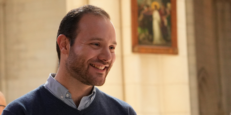 archimadrid's tweet photo. 📰#DíaDelSeminario2026: así ven los futuros curas su ministerio
➡️Recorremos con dos seminaristas la catedral de la Almudena siguiendo las palabras del @Pontifex_es, cuando el eco de #CONVIVIUM aún resuena en la diócesis
https://t.co/0q32QrFDd9 https://t.co/q362UPuQa5
