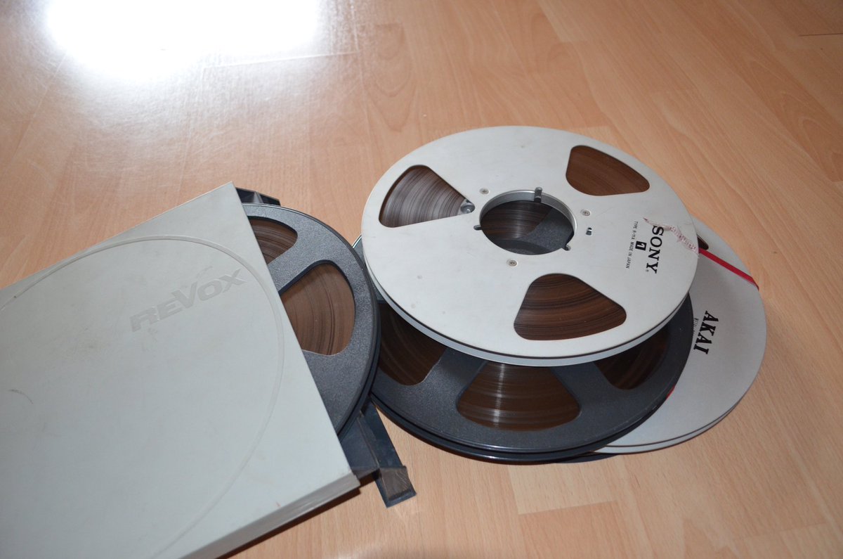 joe__bk's tweet image. Good morning ☀️
Wishing you a wonderful day 🎶 #analog #music 
#GoodMorning #GoodMorningEveryone
#ThursdayVibes #ThursdayMotivation