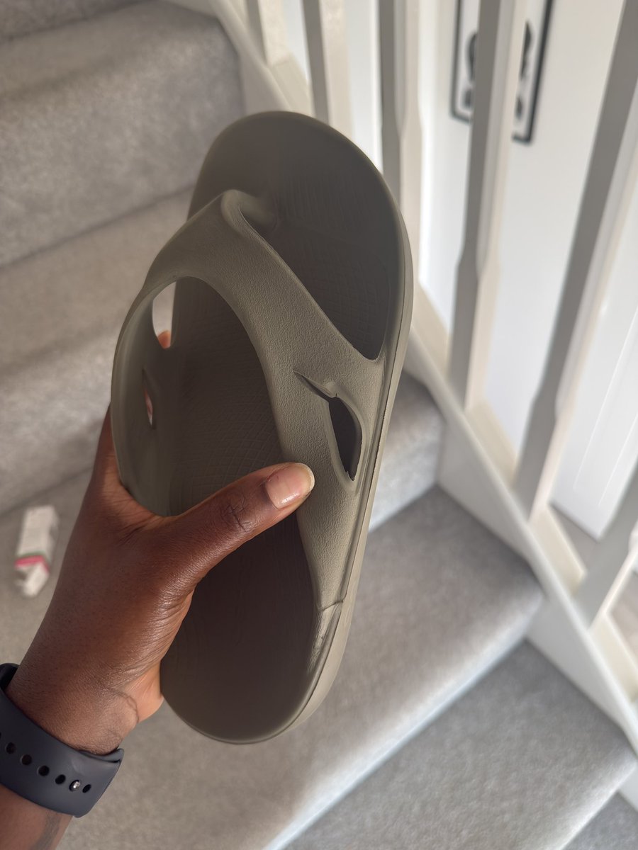 woman of modest income tweet media