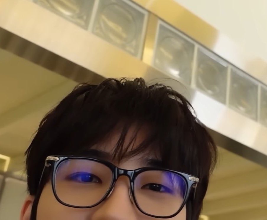 원우주 tweet media