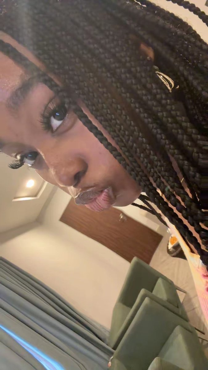 𝒜ℳ𝒜ℛ𝒜 tweet media