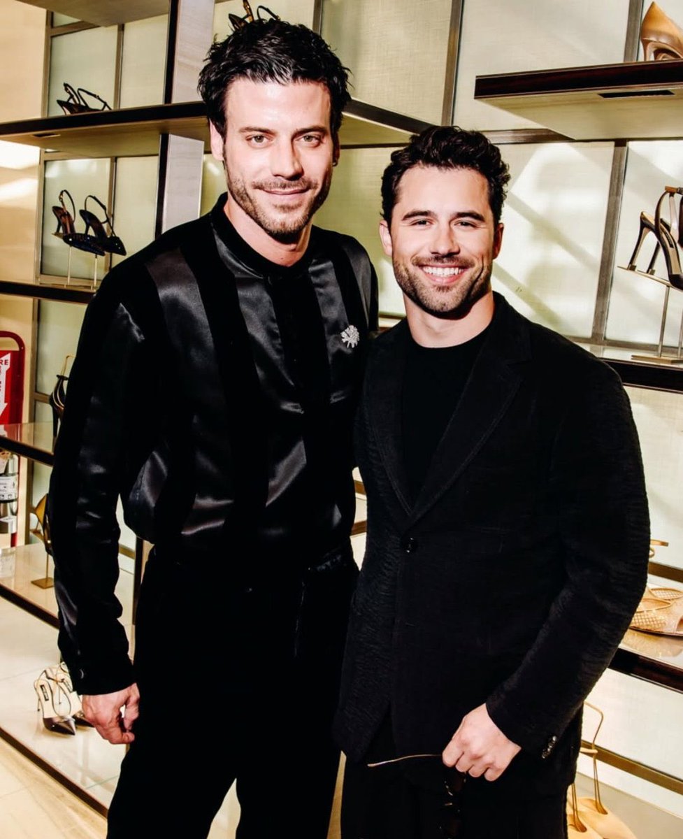 𝑯𝑼𝑵𝑻𝑬𝑹 ₂₁ tweet media