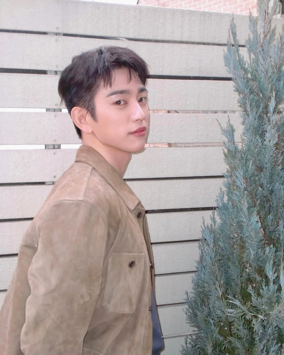 미드썸머 tweet media