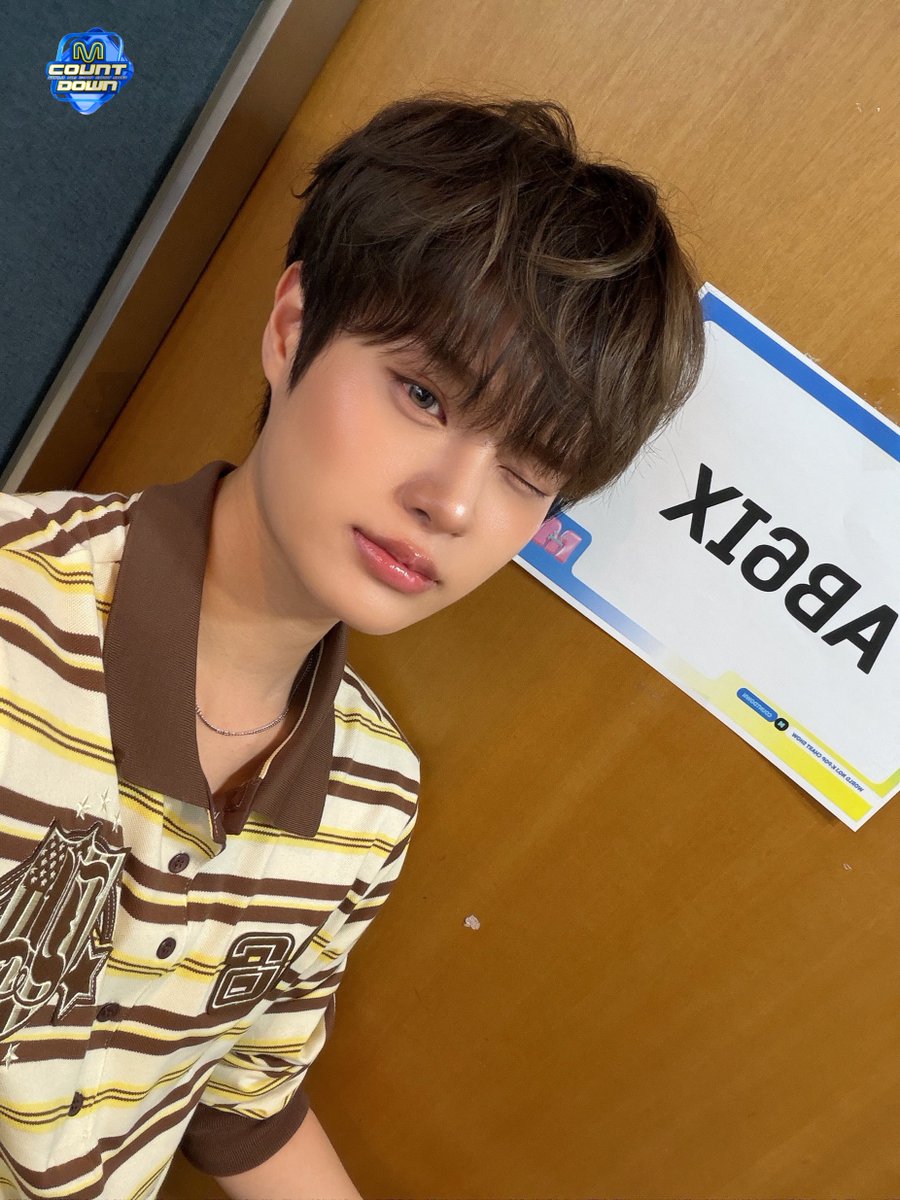 M COUNTDOWN Live tweet media