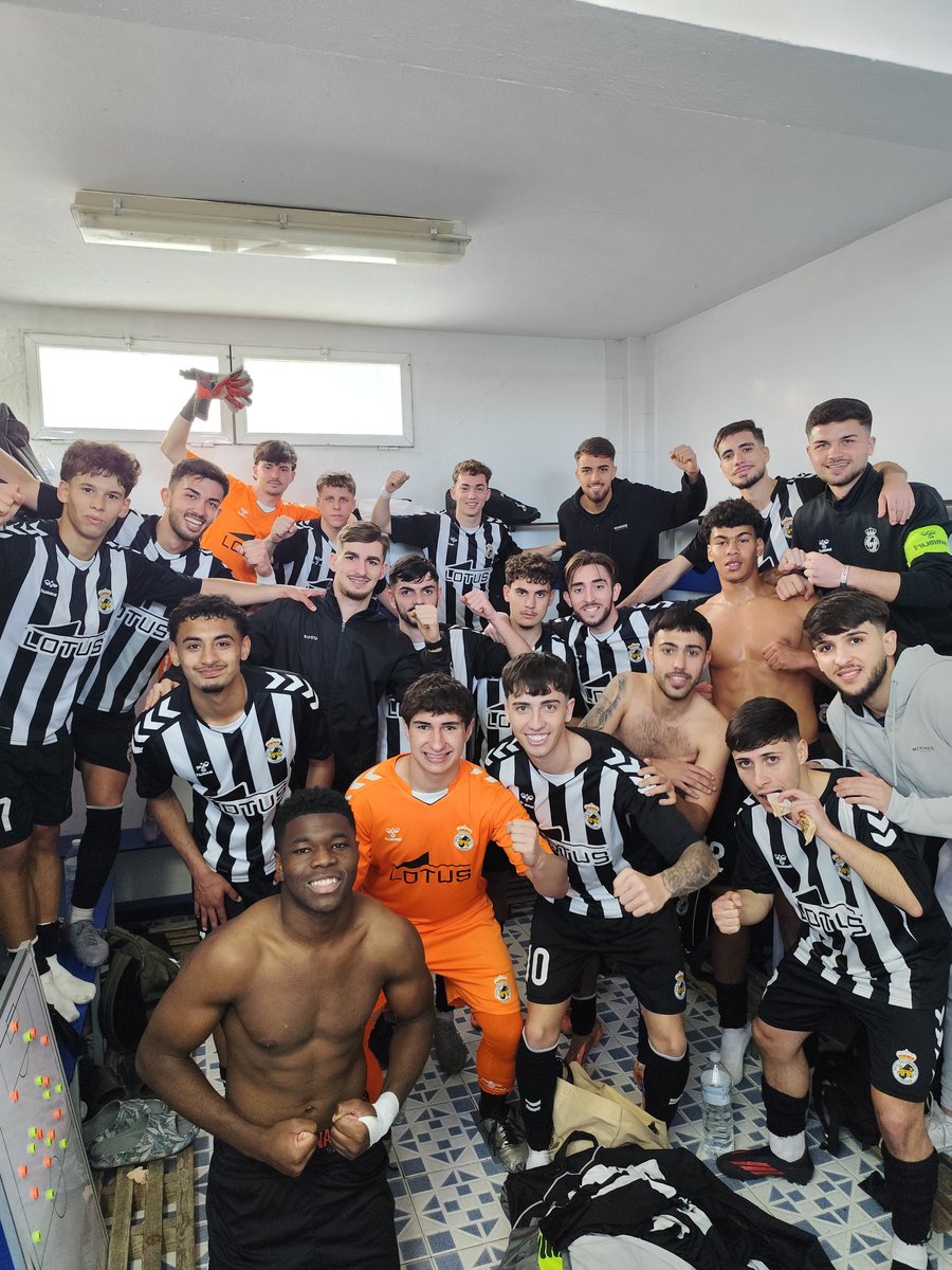 Balona B tweet media