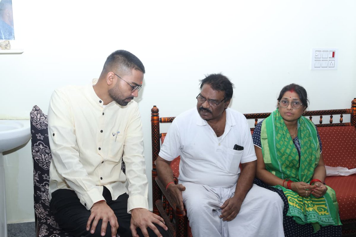 Deepak Prakash tweet media