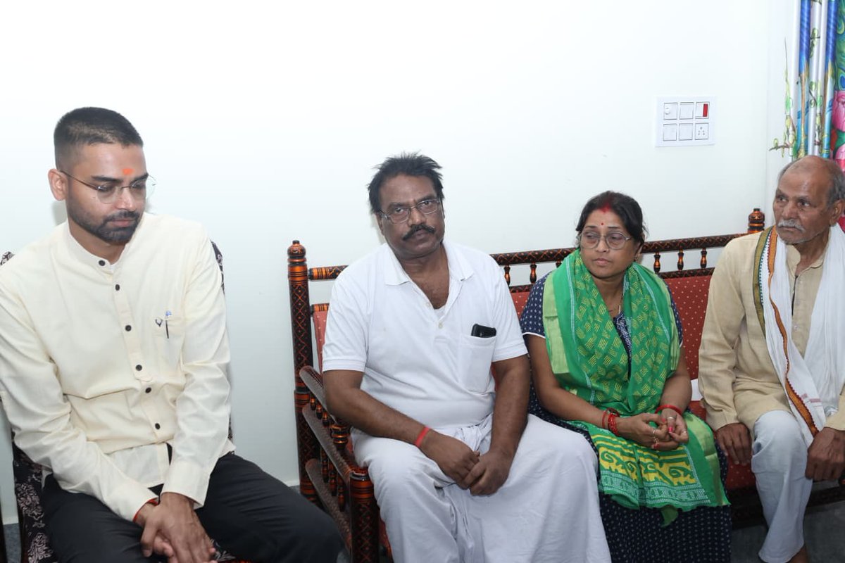 Deepak Prakash tweet media