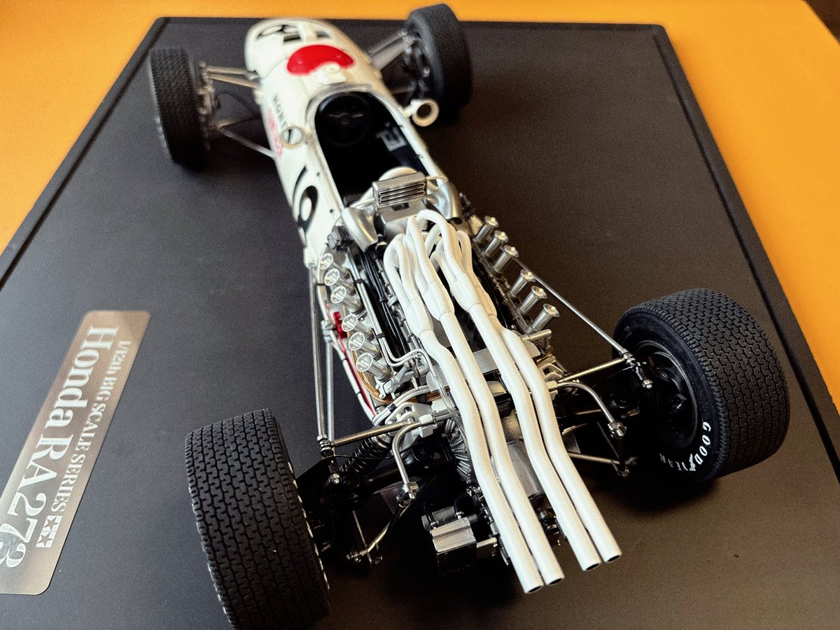 Ke7L5's tweet photo. タミヤ1/12ホンダF1RA273完成しました
F1は2台目ですが作りごたえ有りますね〜

#タミヤ
#ホンダF1RA273 https://t.co/4QqTvrBytN
