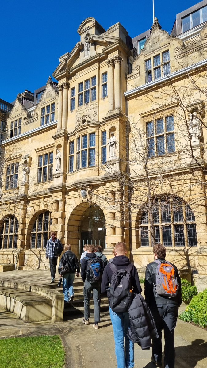 King Charles I tweet media