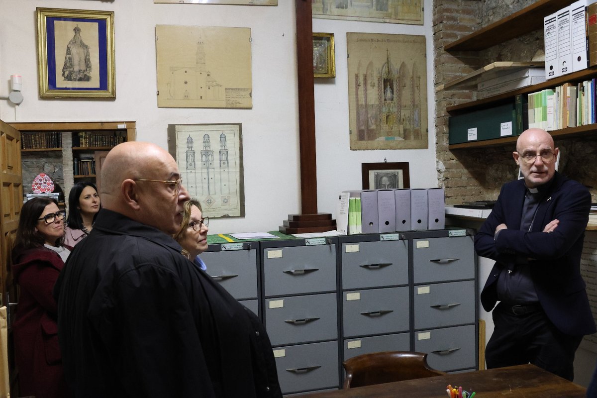 fra Octavi Vilà tweet media