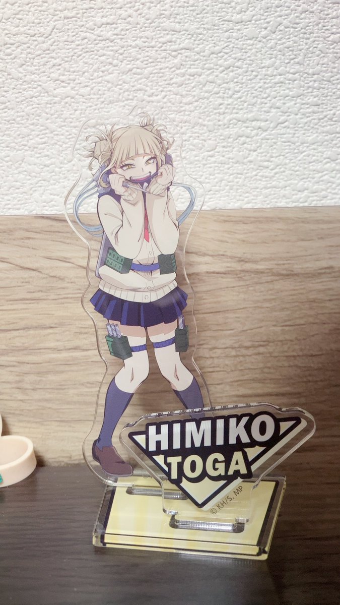 pantosuto's tweet photo. 百均にあったから荼毘目当てで買ったけどトガちゃん出たぁ！カァイイねえ https://t.co/ODDkdkLkFk