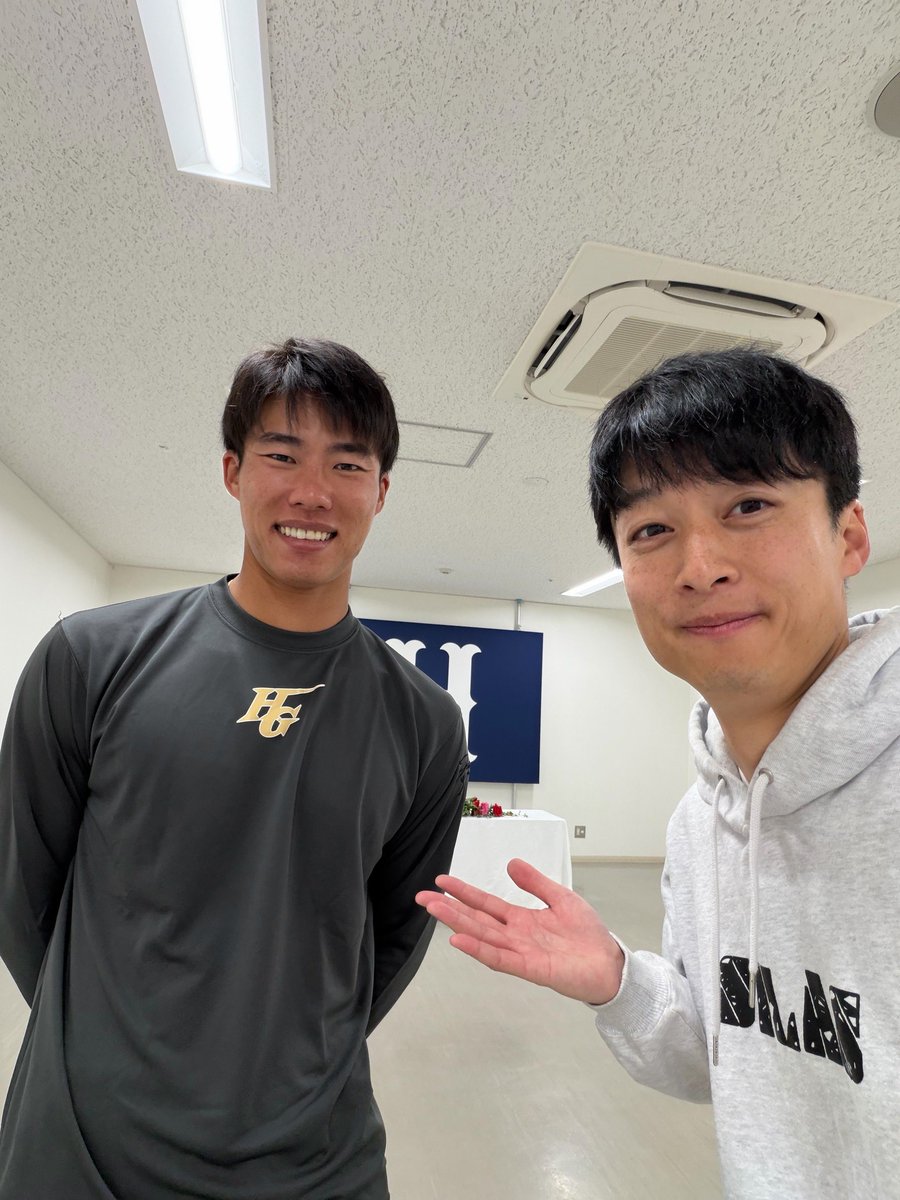 hfmpush's tweet photo. 本日のCARP-1グランプリ！
二俣 翔一選手のインタビューをOA！

サイコロを振って出た目の質問に答えてもらうサイコロトークは
・プロポーズのときの話
をお聞きしました🌻

来週も引き続き、
二俣選手のインタビューをお送りします！

radiko▼
https://t.co/VIrWdVIqBZ

#hfmpush https://t.co/0kydFfmFIB